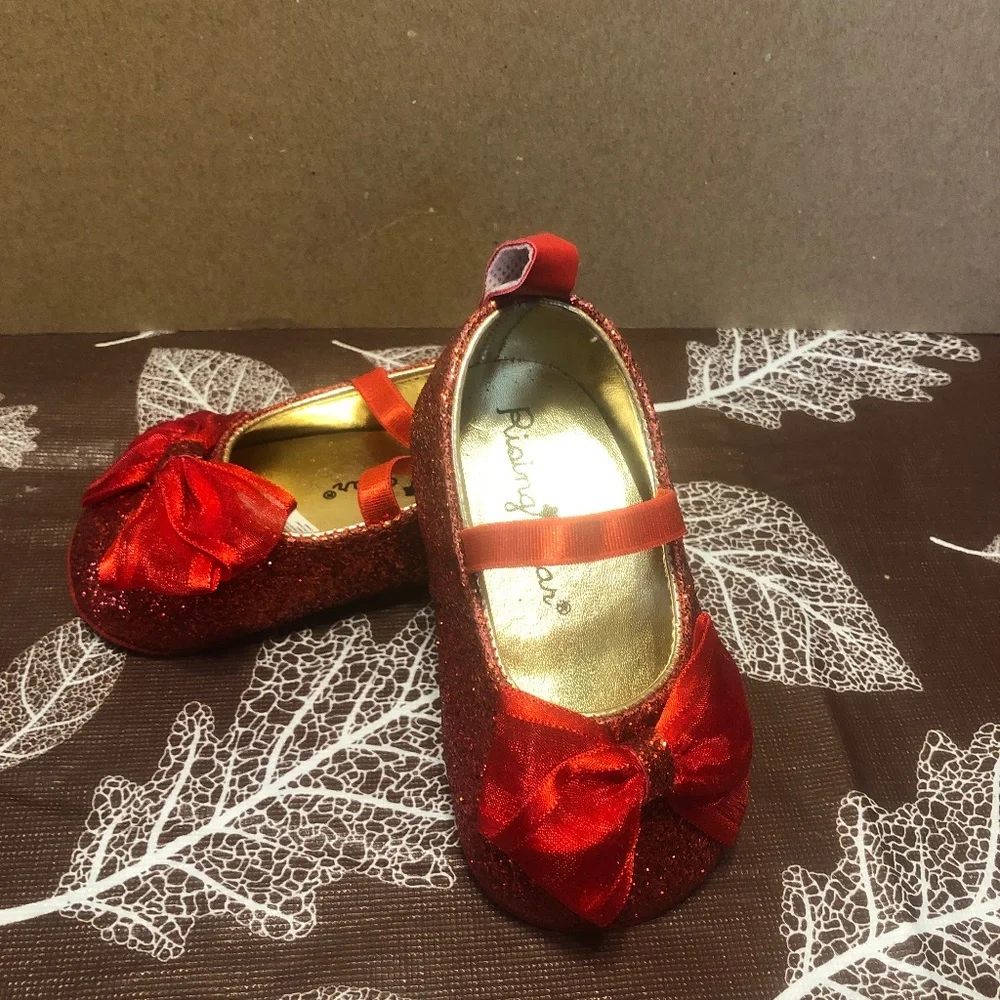 Rising Star infant red Glitter Soft shoe Size 6-9M NWOT